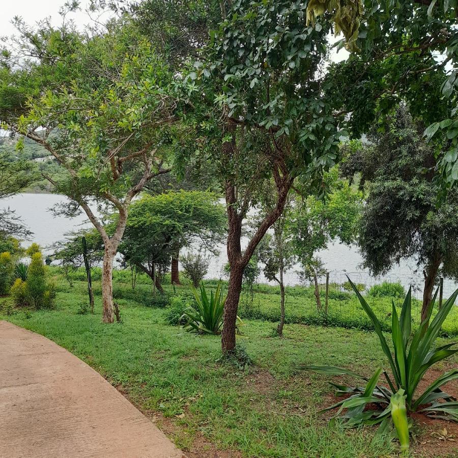 Entendeni Lodge SelfCatering Inanda Buitenkant foto