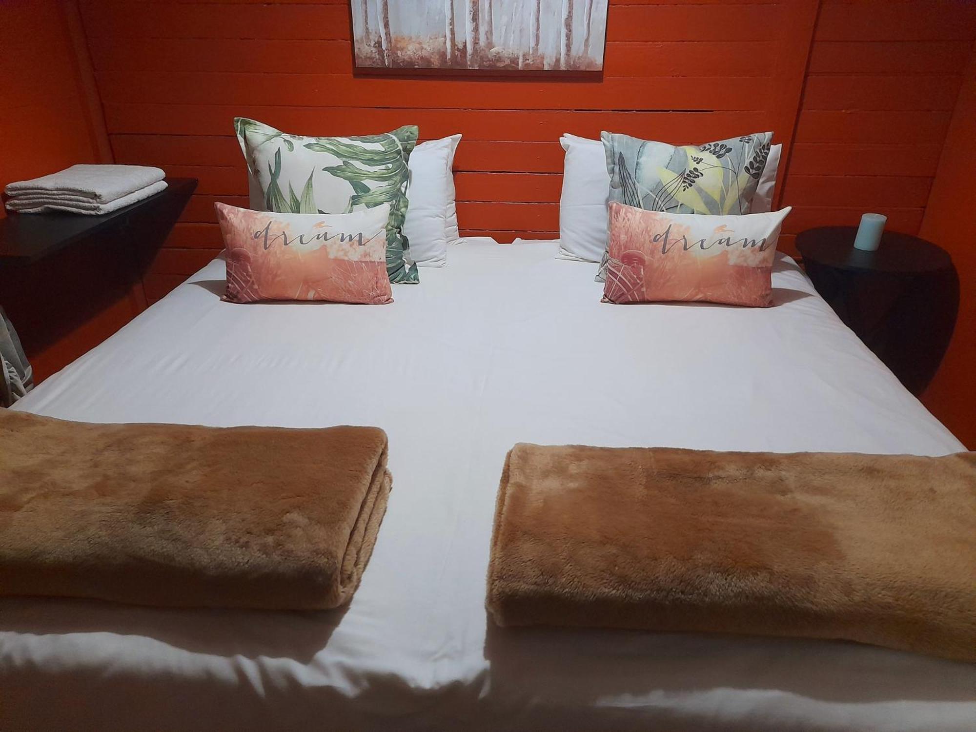 Entendeni Lodge SelfCatering Inanda Kamer foto