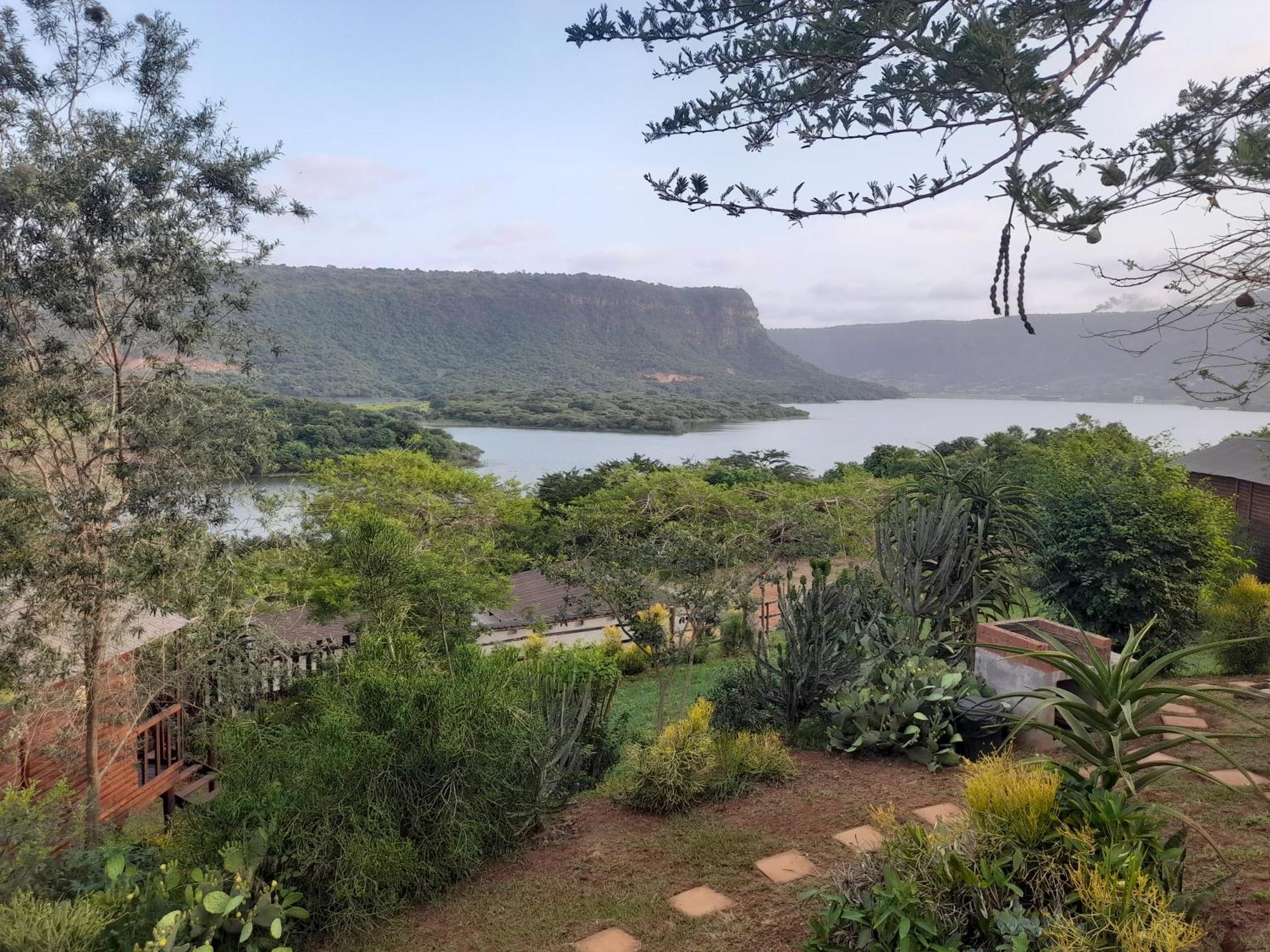 Entendeni Lodge SelfCatering Inanda Buitenkant foto