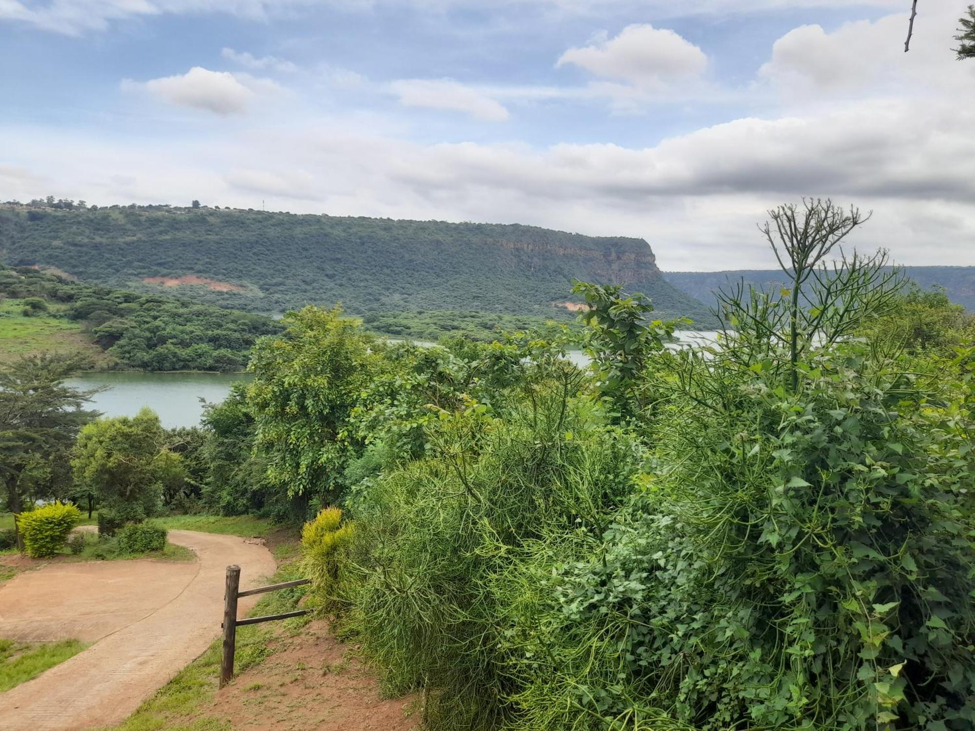 Entendeni Lodge SelfCatering Inanda Kamer foto